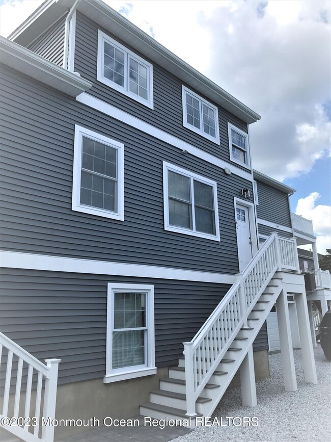 103 Magee Ave in Lavallette, NJ - Building Photo - Building Photo