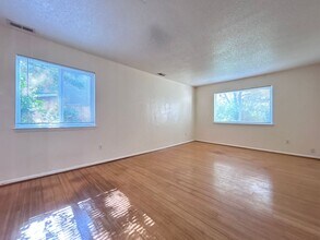 4058 Lake Ridge Cir in Virginia Beach, VA - Building Photo - Building Photo