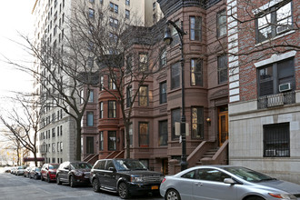 317 W 104th St in New York, NY - Building Photo - Building Photo