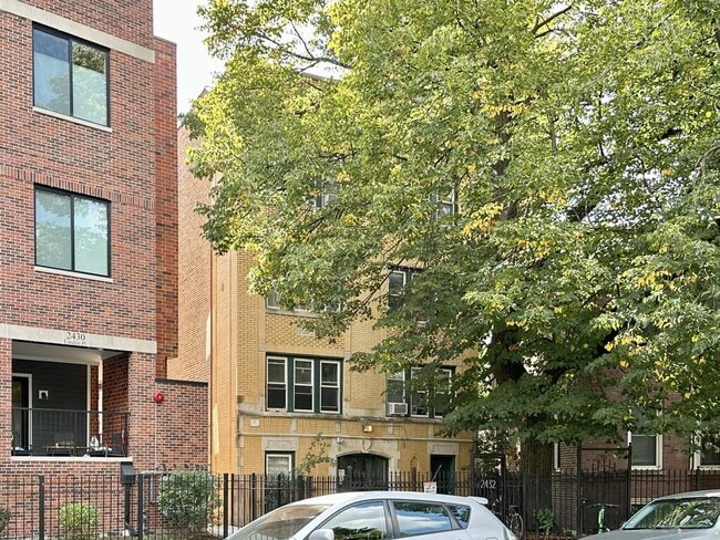 property at 2432 N Linden Pl