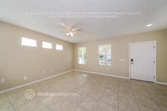 4719 Charles Partin Dr in Parrish, FL - Building Photo - Building Photo