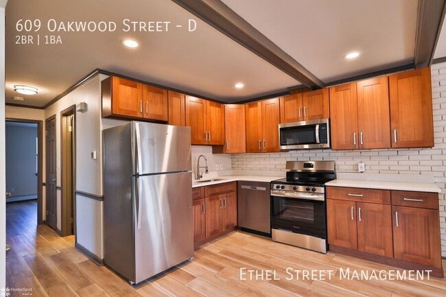 property at 609 Oakwood St