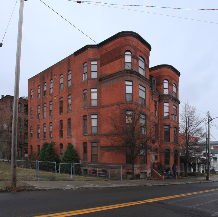 The Windermere Apartments in Binghamton, NY - Building Photo