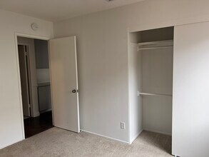 736 Biscayne Ave in Camarillo, CA - Building Photo - Building Photo