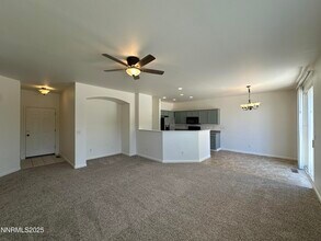 9760 Stone Vista Ct in Reno, NV - Building Photo - Building Photo