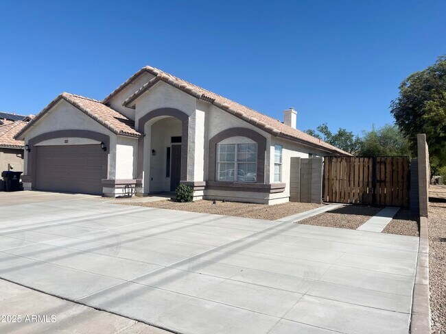 7504 W Jenan Dr in Peoria, AZ - Building Photo - Building Photo