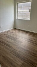 1607 NW 16th Ave in Miami, FL - Building Photo - Building Photo