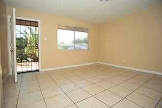 5316 Champions Ave in Las Vegas, NV - Building Photo - Building Photo