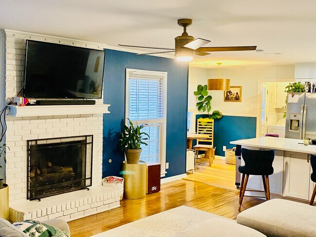 2404 Hawkhurst St in Memphis, TN - Building Photo - Building Photo