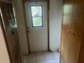 17 Fleetwood Cir in Crawfordville, FL - Building Photo - Building Photo