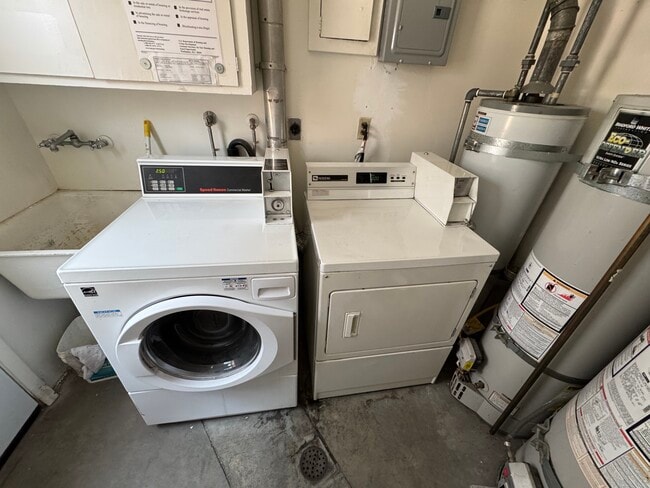 743 Southview Rd, Unit B in Arcadia, CA - Foto de edificio - Building Photo