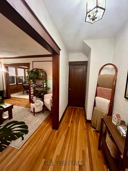 33 Evans St in Watertown, MA - Building Photo - Building Photo