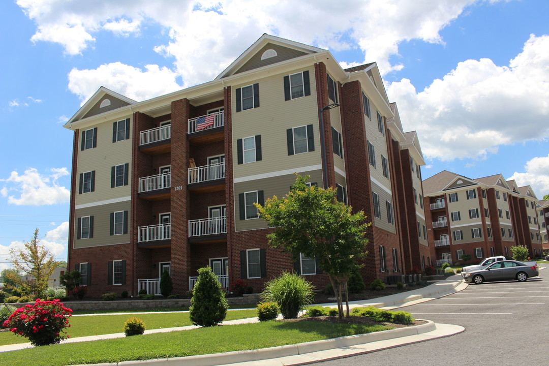 1207 Lawrence St. in Radford, VA - Building Photo