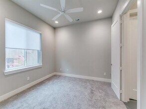 3816 Roseland Ave in Dallas, TX - Building Photo - Building Photo