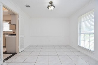 7714 Eichler Dr in Houston, TX - Building Photo - Building Photo