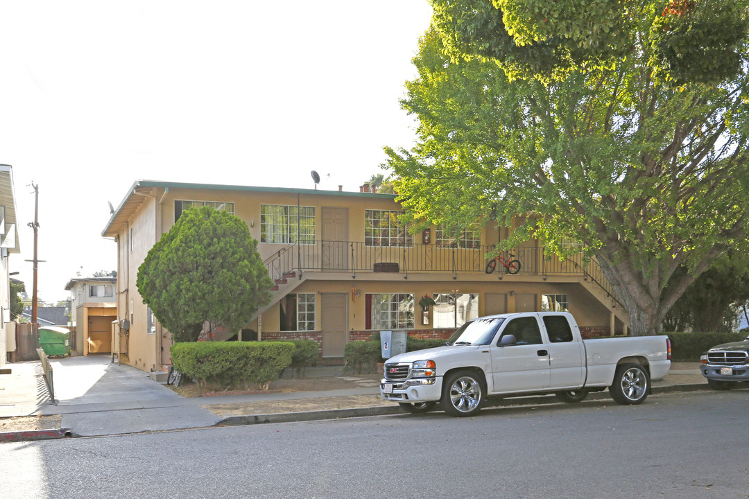 924 Delbert Way in San Jose, CA - Building Photo