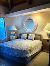 5476 Quail Meadows Dr in Carmel, CA - Foto de edificio - Building Photo