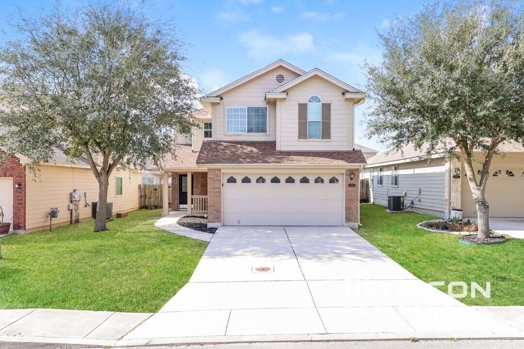 9046 Bowring Park in Converse, TX - Building Photo