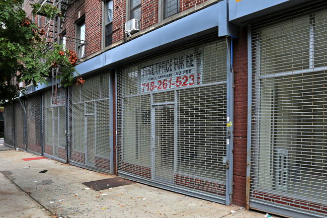 93 St Nicholas Ave in Brooklyn, NY - Foto de edificio - Building Photo