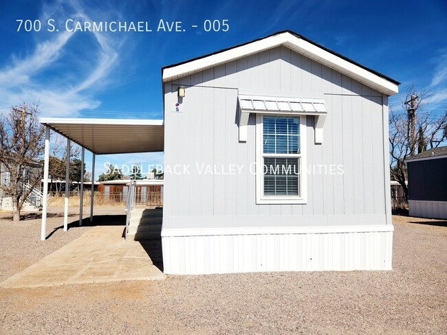 700 S Carmichael Ave in Sierra Vista, AZ - Foto de edificio - Building Photo