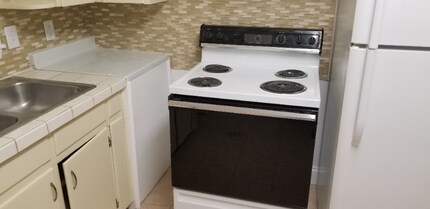 301 Culbreth Ave in Thomasville, NC - Foto de edificio - Building Photo