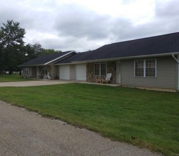 185 Gullion Ln in Waverly, OH - Building Photo