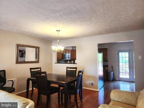 11646 Cosca Park Dr in Clinton, MD - Building Photo - Building Photo