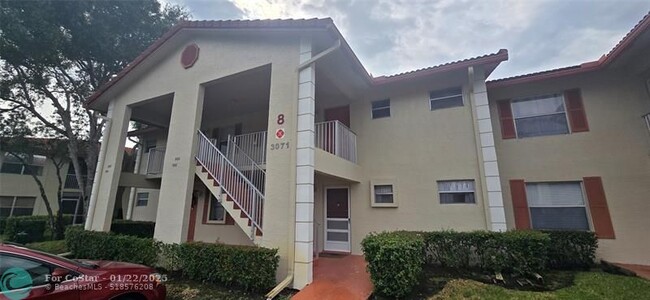 3071 Holiday Springs Blvd in Margate, FL - Building Photo - Building Photo