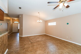 1157 Brookwood Bluff Rd E in Jacksonville, FL - Building Photo - Building Photo
