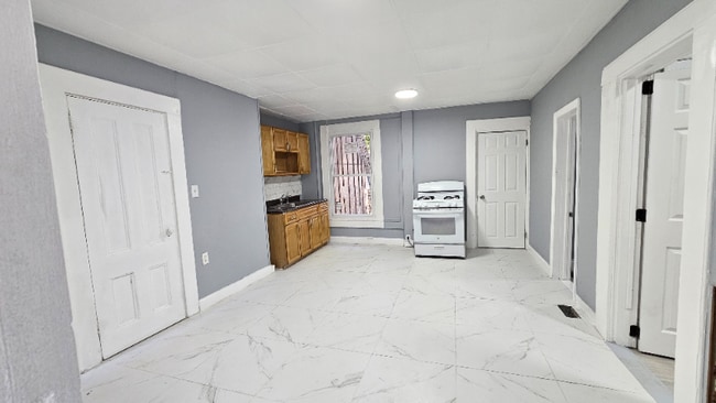 169 Pearl St in Paterson, NJ - Building Photo - Building Photo