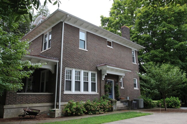 112 S Maney Ave, Unit Maney