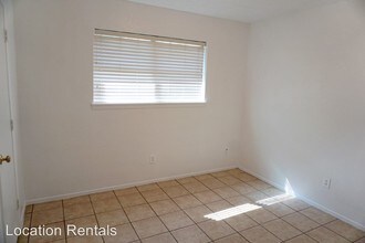 2304 40th St in Lubbock, TX - Building Photo - Building Photo