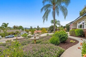 620 Lacrosse Pl in Escondido, CA - Building Photo - Building Photo