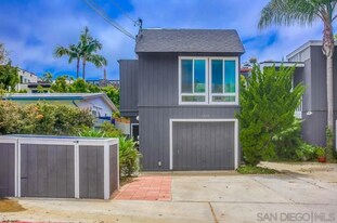743 Bonair Way in San Diego, CA - Building Photo