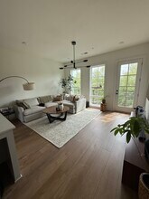 1276 Longreen Ter NW, Unit Longreen in Atlanta, GA - Foto de edificio - Building Photo