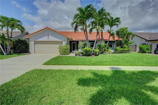 property at 7743 W Country Club Blvd