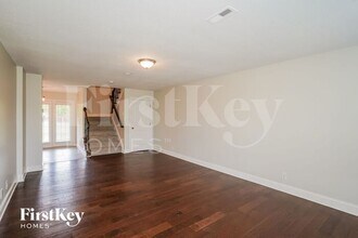 614 Hollow Crst in Clarksville, TN - Building Photo - Building Photo
