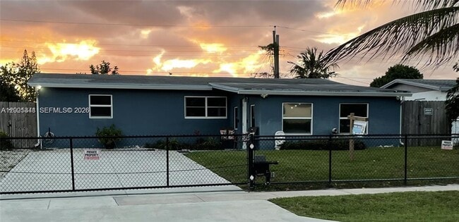 800 N 70th Ave in Hollywood, FL - Building Photo - Building Photo