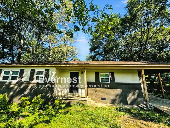 property at 3410 Old Brandon Rd
