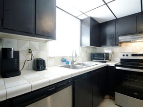 1920 N Congress Ave in West Palm Beach, FL - Building Photo - Building Photo