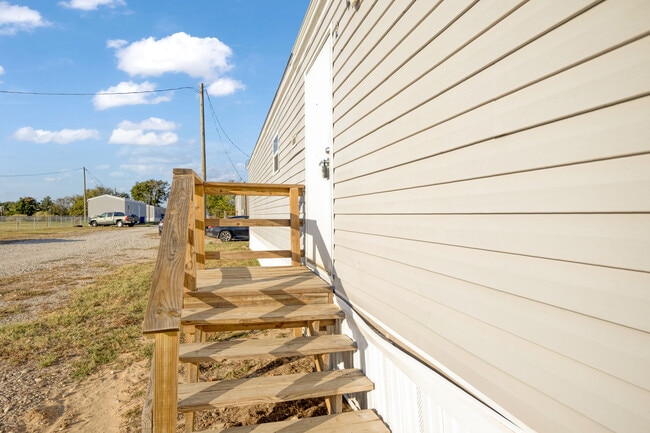 11416 County Rd 152 W in Bullard, TX - Building Photo - Building Photo