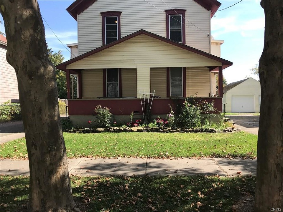 51 Hubbard St in Cortland, NY - Building Photo