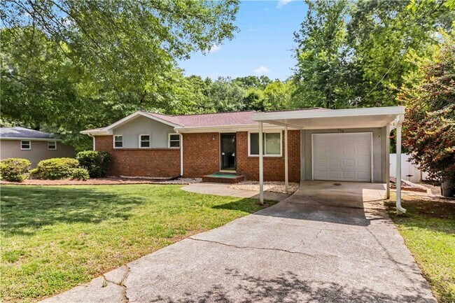 339 Diane Dr SE in Smyrna, GA - Building Photo - Building Photo