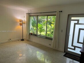 9530 NW 1st Ave in Miami Shores, FL - Building Photo - Building Photo