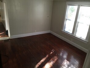 1542 South Center Street, Unit 1542 in Terre Haute, IN - Foto de edificio - Building Photo