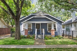 907 W Melwood St in Houston, TX - Building Photo