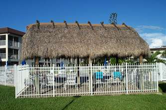 1018 Manatee Rd in Naples, FL - Building Photo - Building Photo