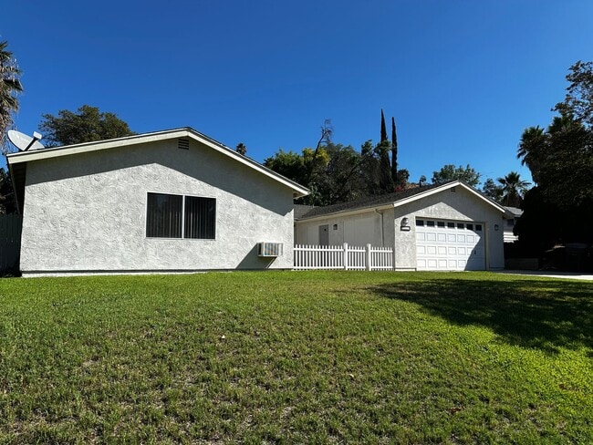 2979 Berkeley Rd