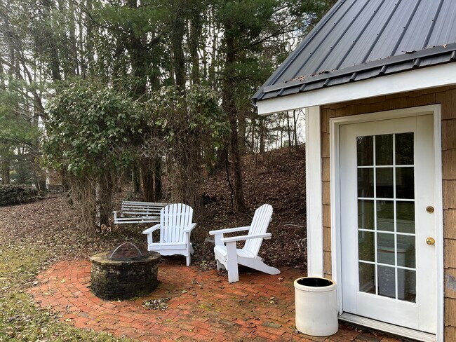 20080 Tall Oaks Dr in Abingdon, VA - Building Photo - Building Photo