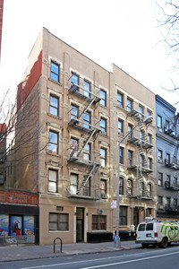 306 West 21st Street in New York, NY - Foto de edificio - Building Photo